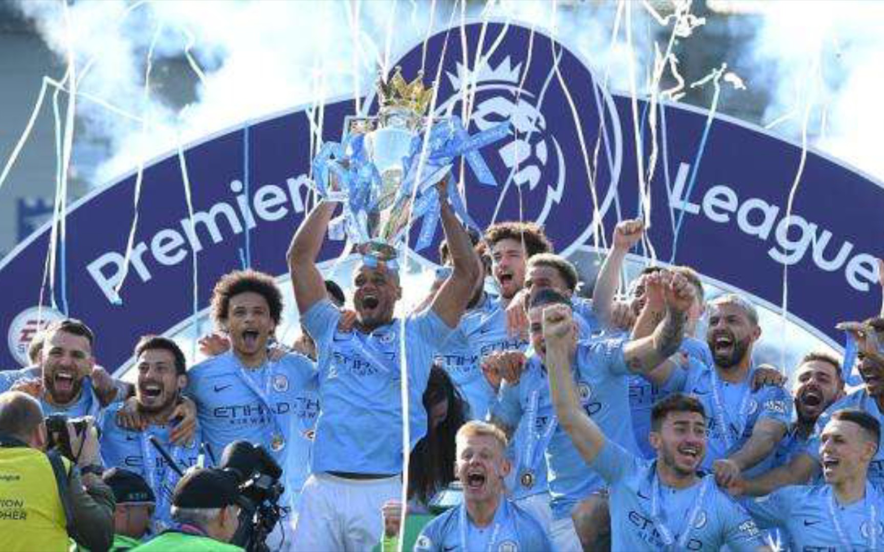 年仅16岁 年仅16岁